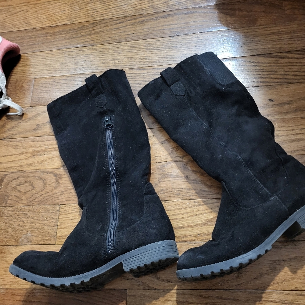 Cat & Jack size 13 boots